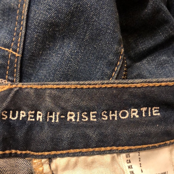 American Eagle Size 2 Jean Short Super Hi-Rise Stretchy Distressed w/Side Zipper - Picture 5 of 7
